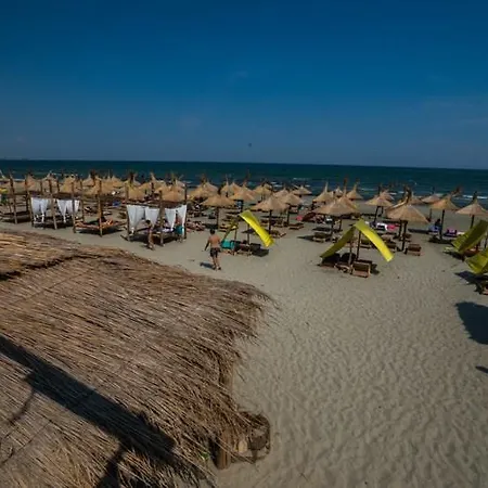 Zev Imperia Apartament Mamaia Nord アパート *