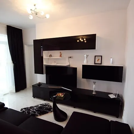 Zev Imperia Apartament Mamaia Nord アパート