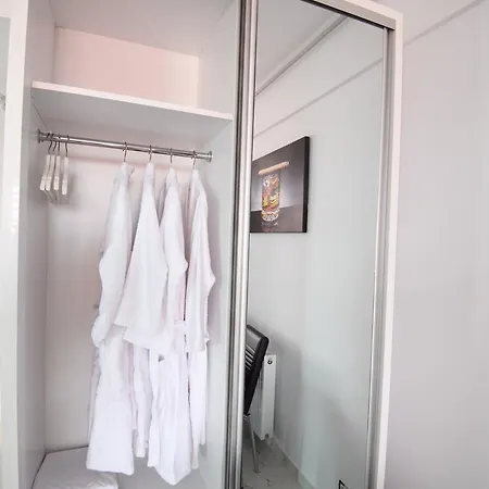 Zev Imperia Apartament Mamaia Nord * ナボダリ